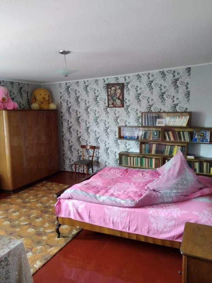 Downtown Guest House Кутаиси Екстериор снимка