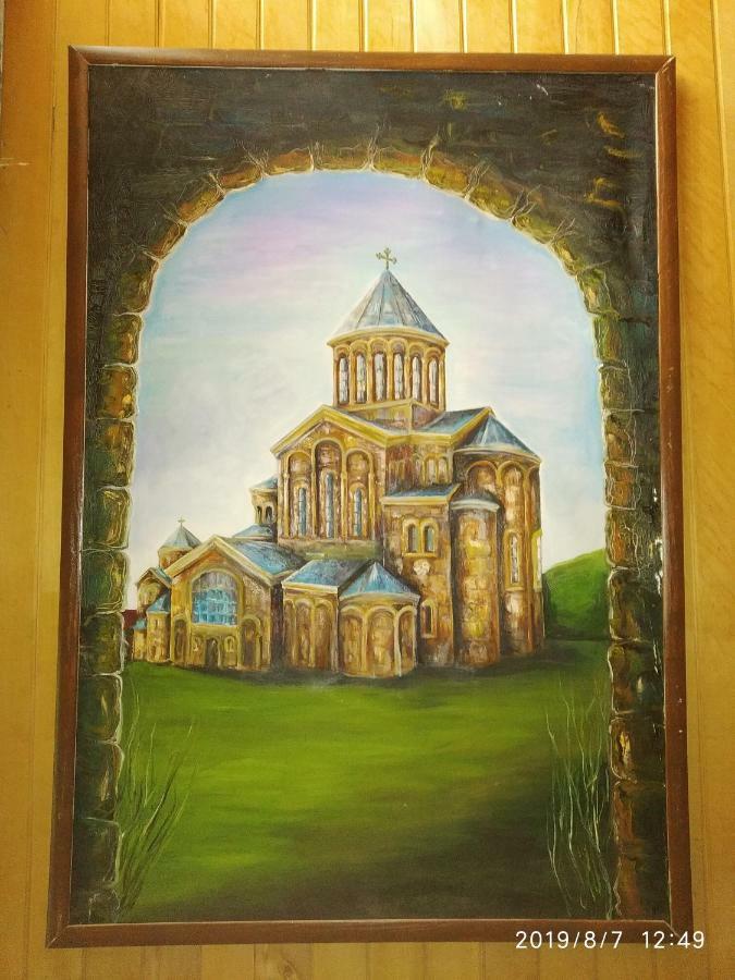 Downtown Guest House Кутаиси Екстериор снимка