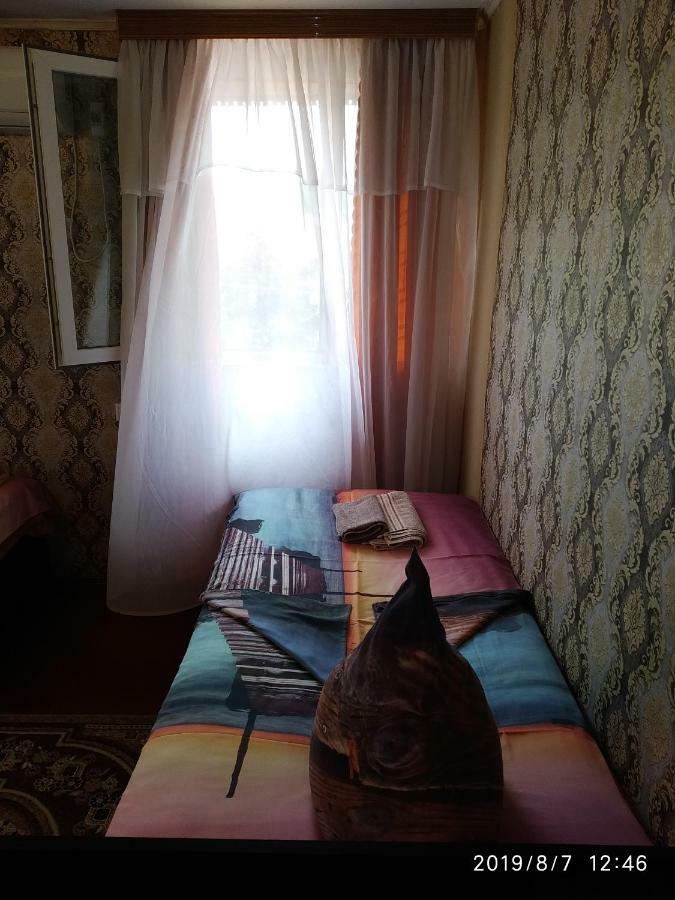 Downtown Guest House Кутаиси Екстериор снимка